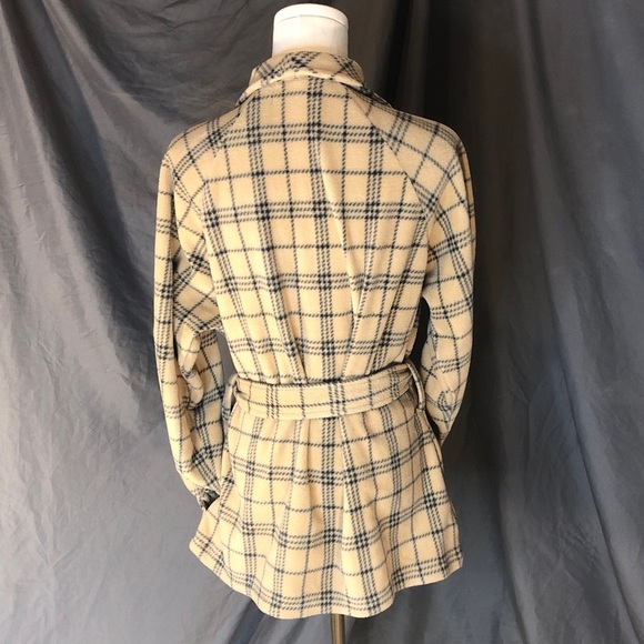 Moda Plaid Teddy Jacket with Belt - Picture 12 of 16